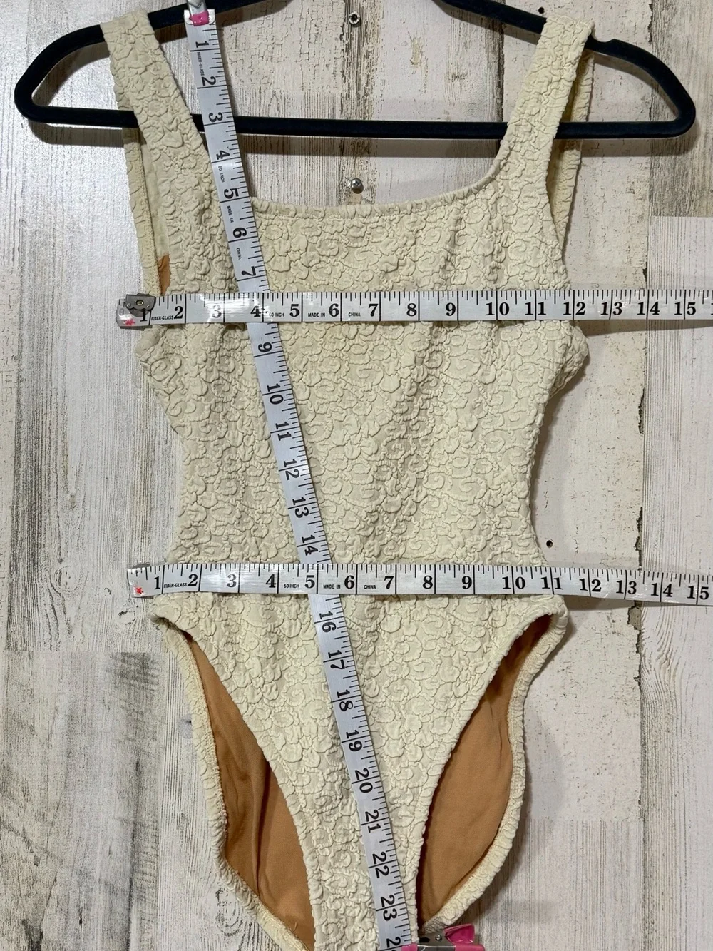 Daffy vintage cream