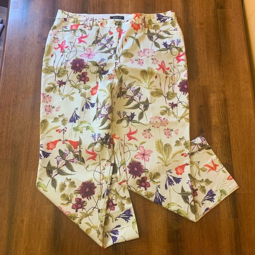Lands’ End pants women’s 14 Floral light beige background mid-rise strai…
