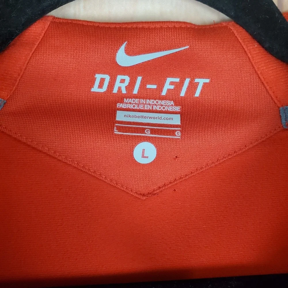 Nike excellent clothes