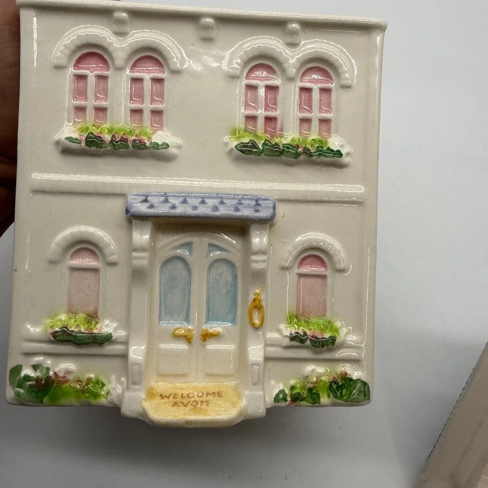 Avon this vintage