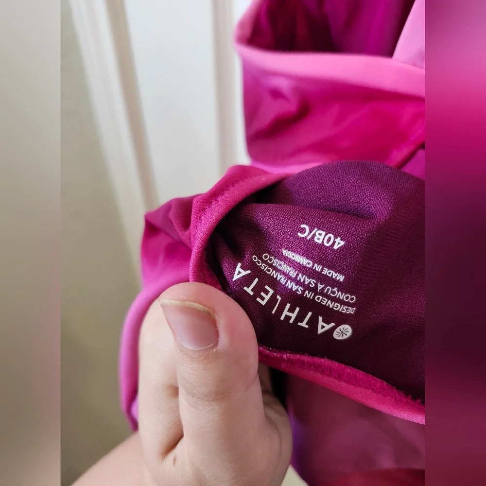 Athleta chic magenta