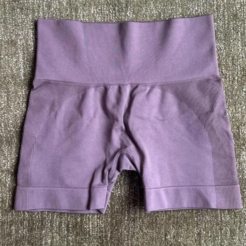 Set-active Women's Purple Shorts