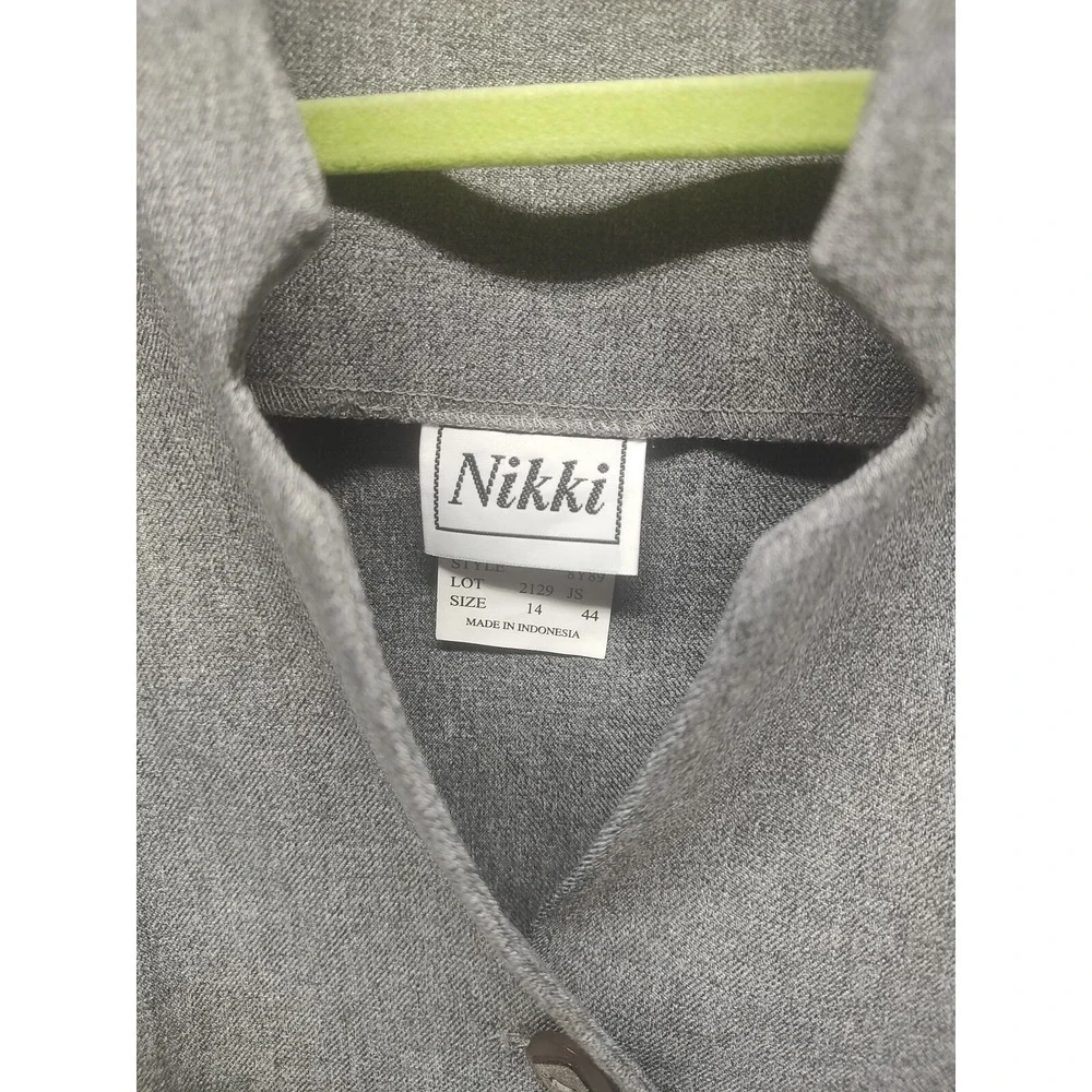 Nikki this stylish
