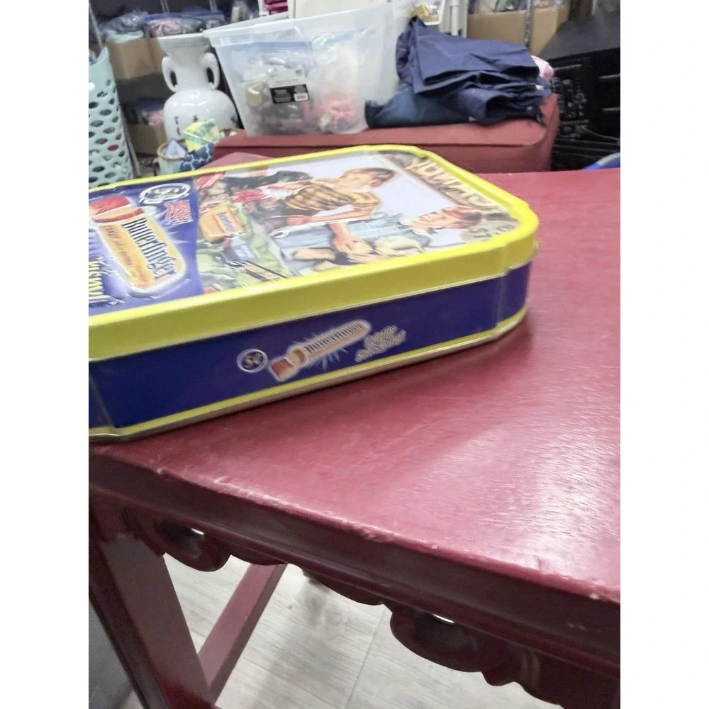 Nostalgic Nestle Butterfingers Tin 5‎ Cents Crispy Crunch