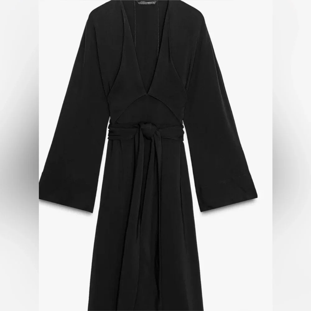 Zara chic black