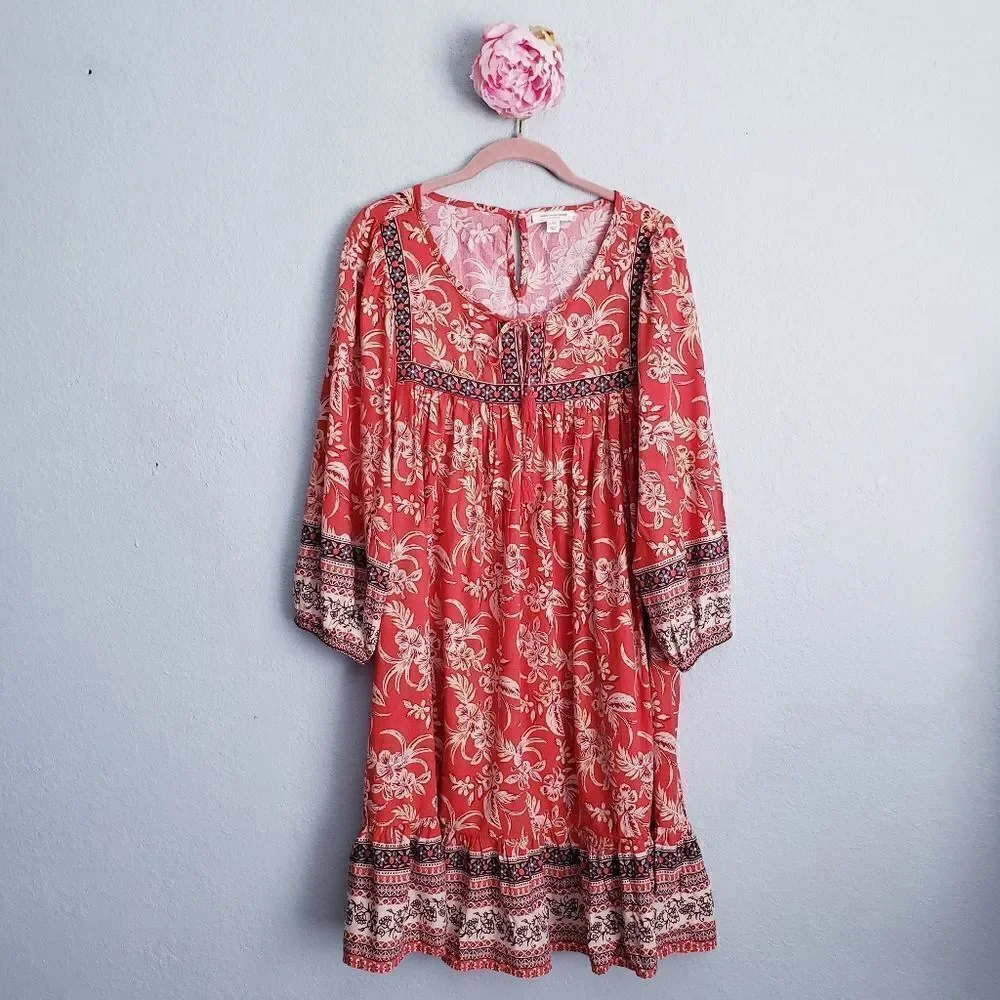 beachlunchlounge red floral