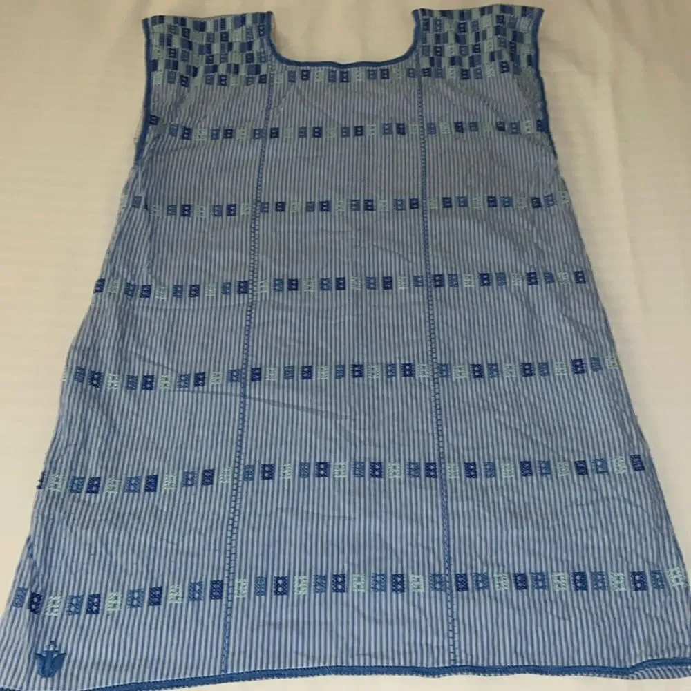 J. Marie MIDI Dress Embroidered with pockets ladies small Blue