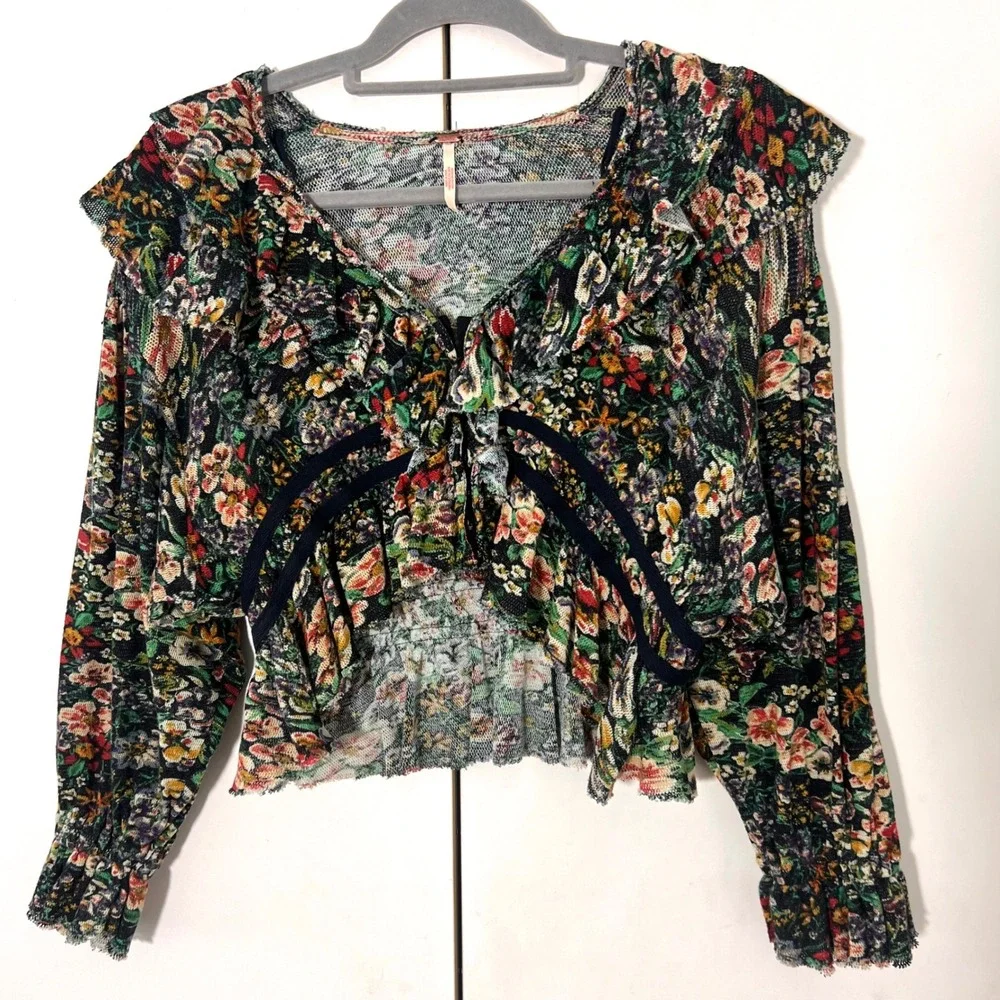 Free People Top Womens M Floral Ruffle Cropped Cotton Cottagecore Prairie Casual