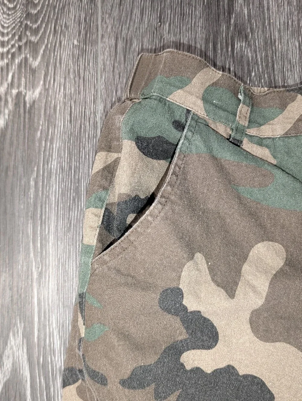 SHEIN casual camo