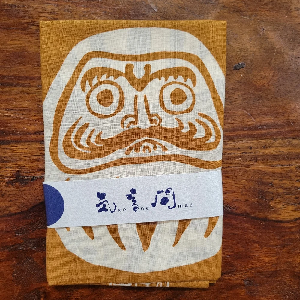 Kenema daruma tenugui