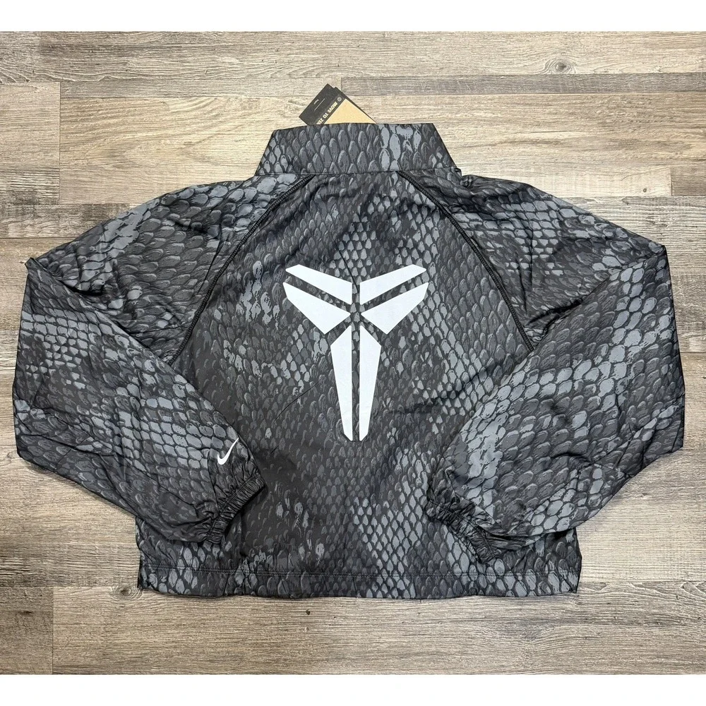 Nike Kobe  Lightweight Woven Jacket Reflective Women's small IB2718-010