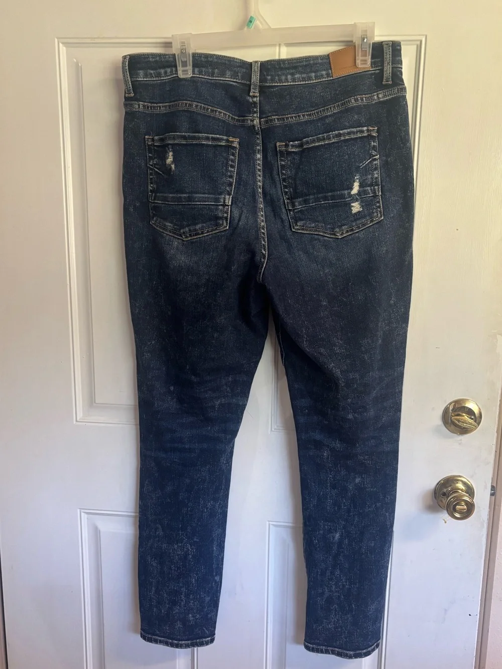 30 x 28 BKE Ellie High Rise Distressed/Ripped dark wash Mom Jean.  In EUC!