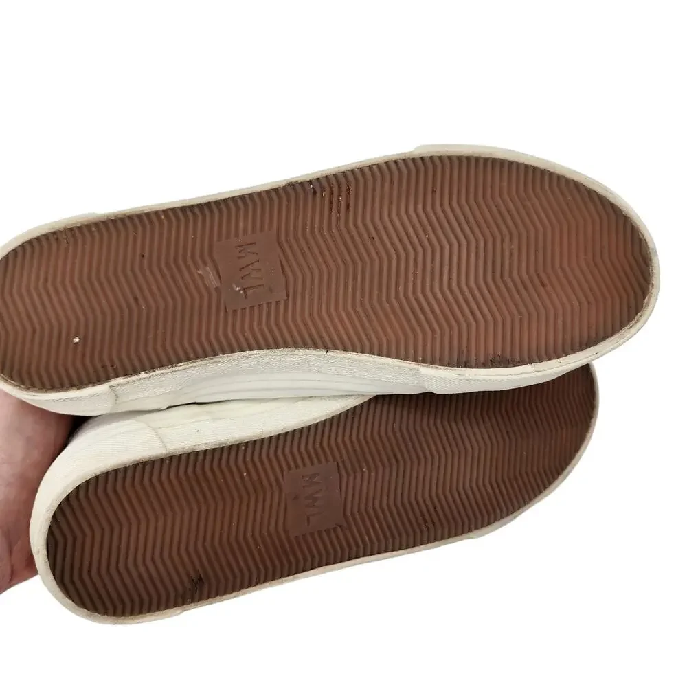 Madewell white sidewalk