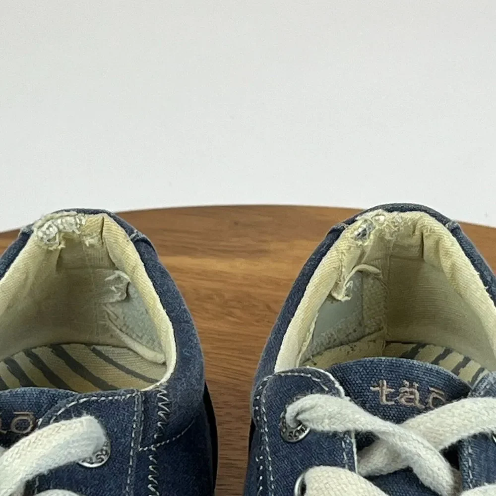 Taos Footwear size wide