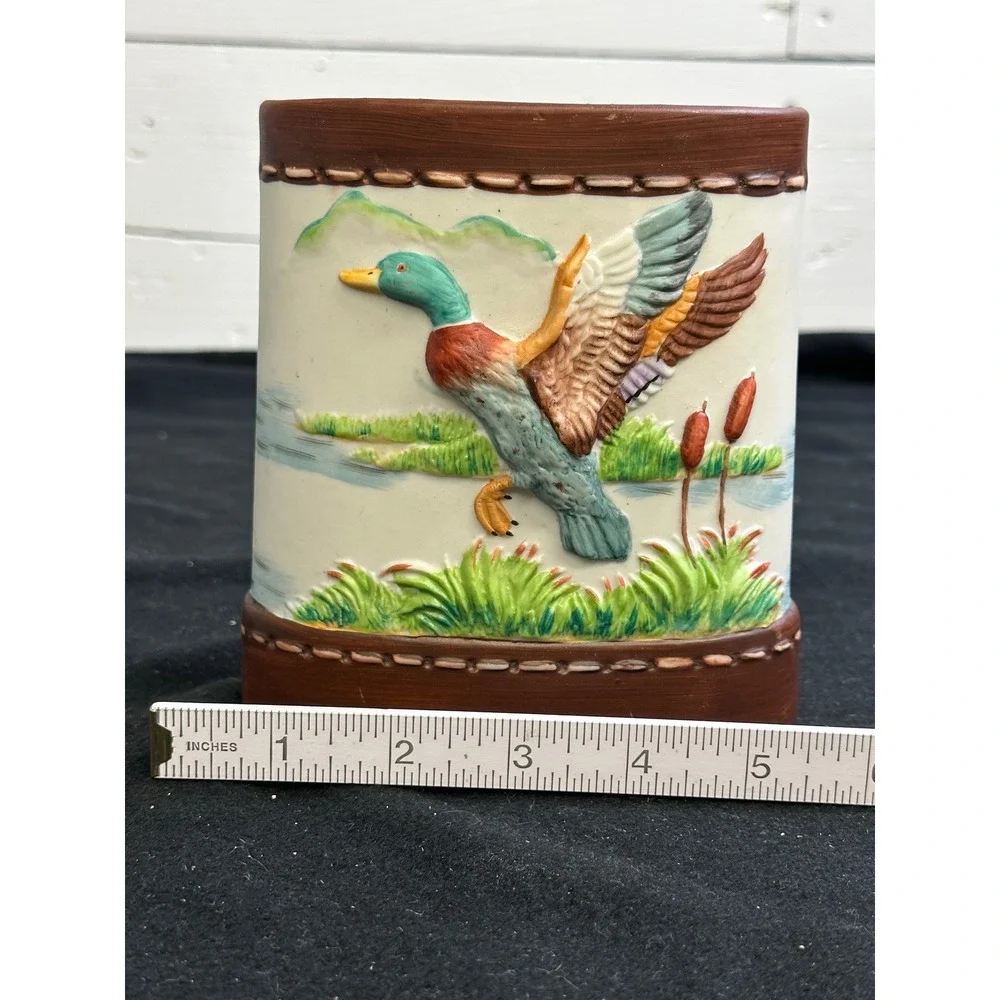 N/A vintage ceramic