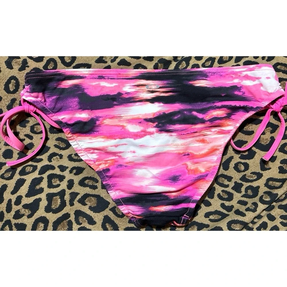 Oakley pink ocean