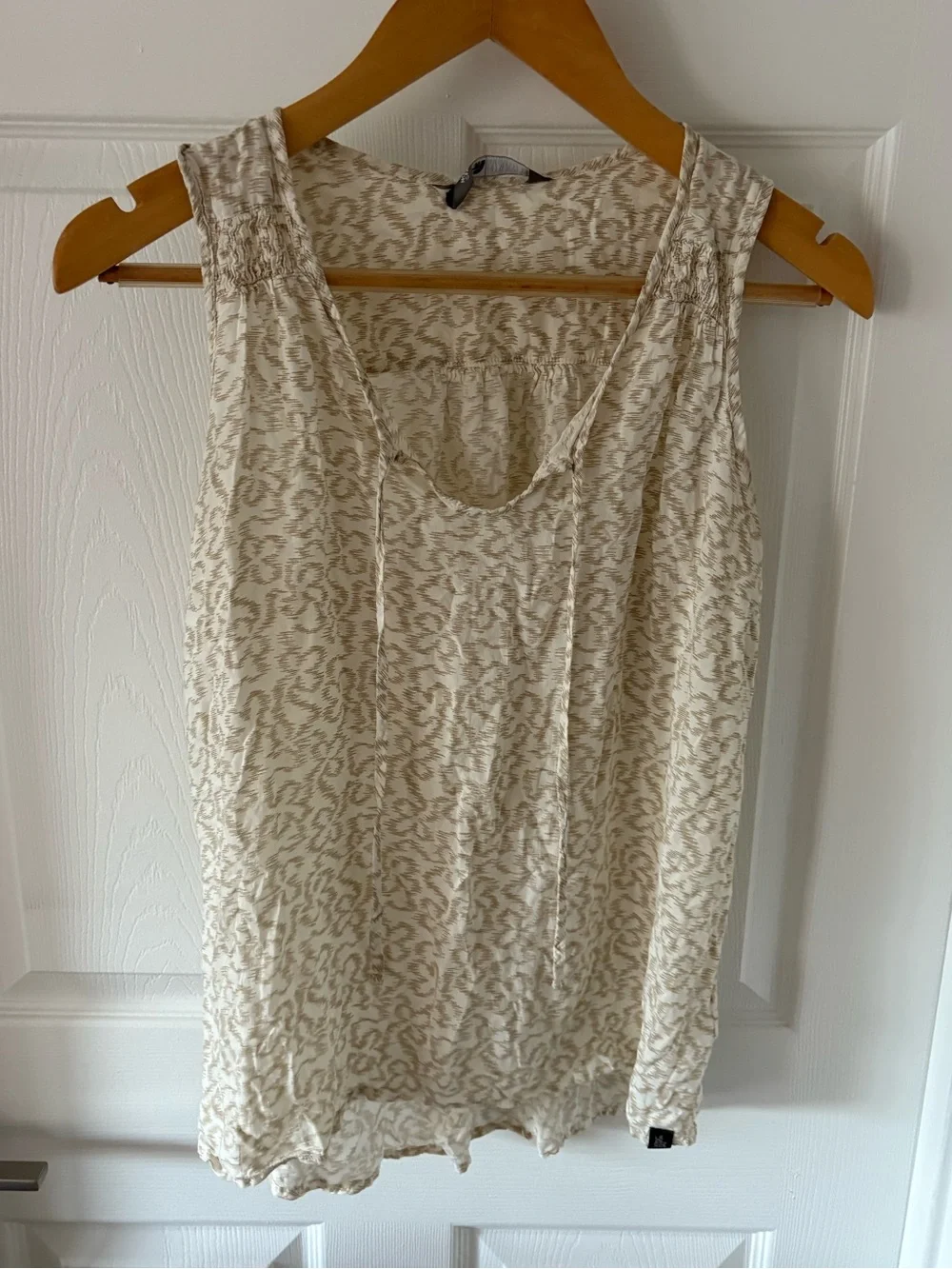 The North Face Anabella Tank Top – Boho Smocked Tie-Neck Shell Size M