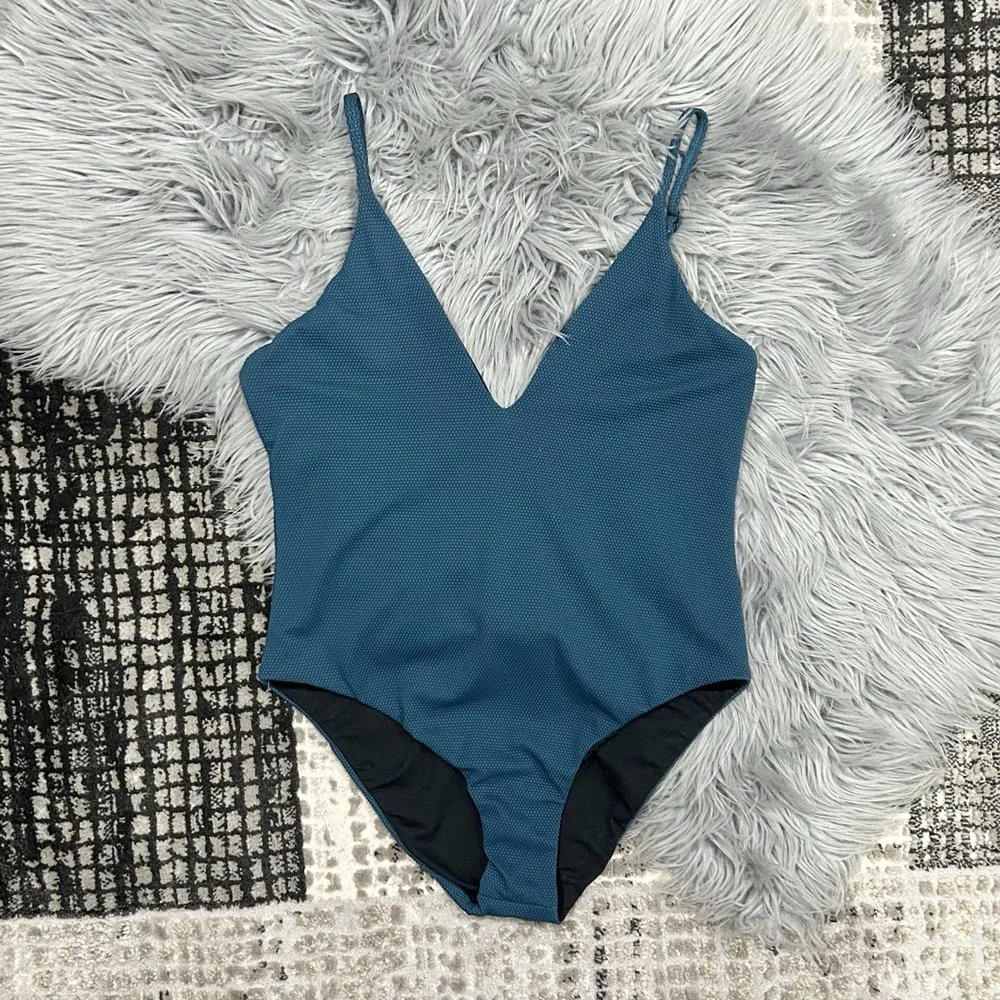 LEITH Solid Teal Textured Plunge Halter One-Piece Swimsuit Size Large‎ ($68)