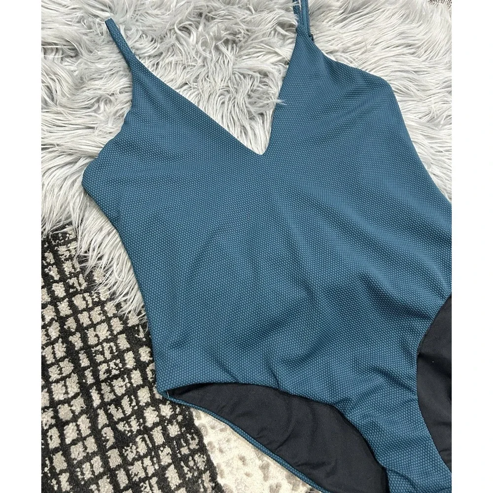 Leith solid teal
