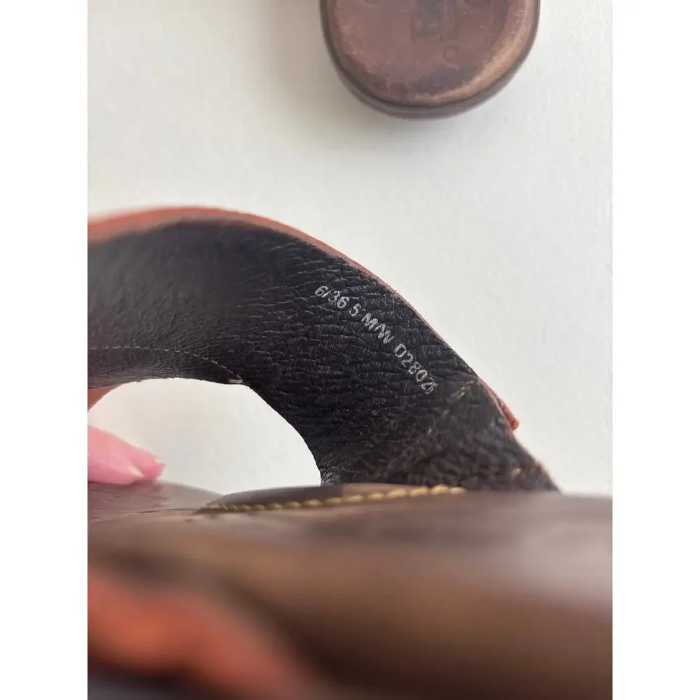 Born leather thong