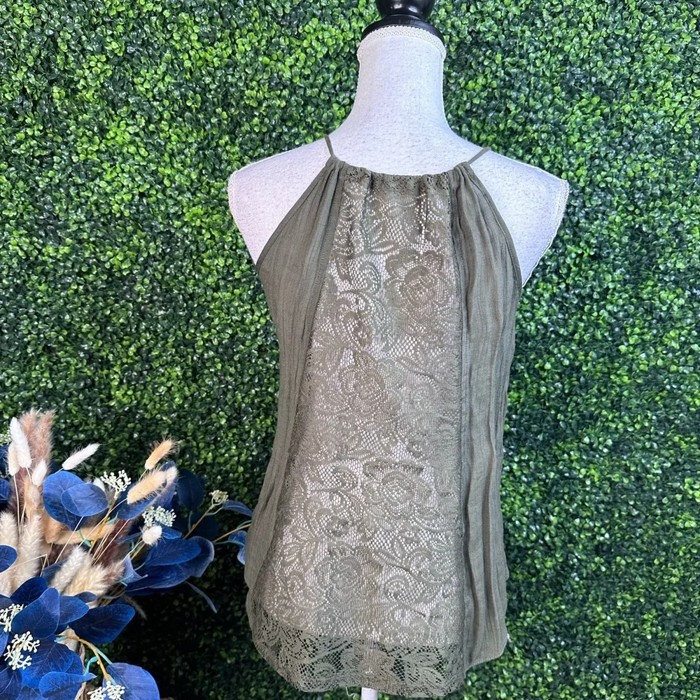 Everly stylish olive