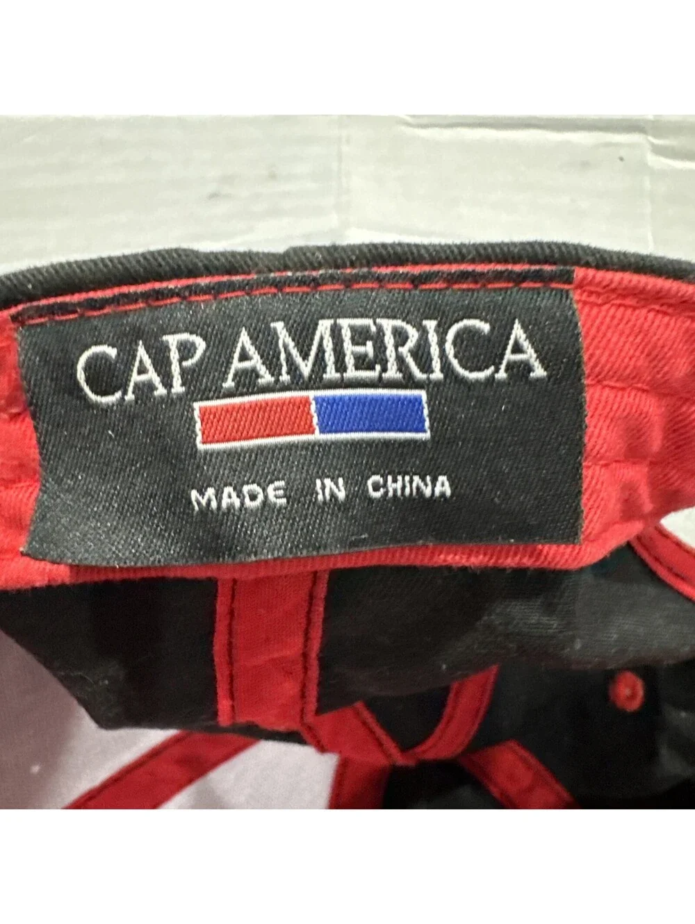 Cap America buske lines