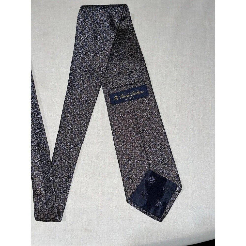 Brooks Brothers Makers Men’s Dress Tie Size 57” Blue Geometric Business Formal