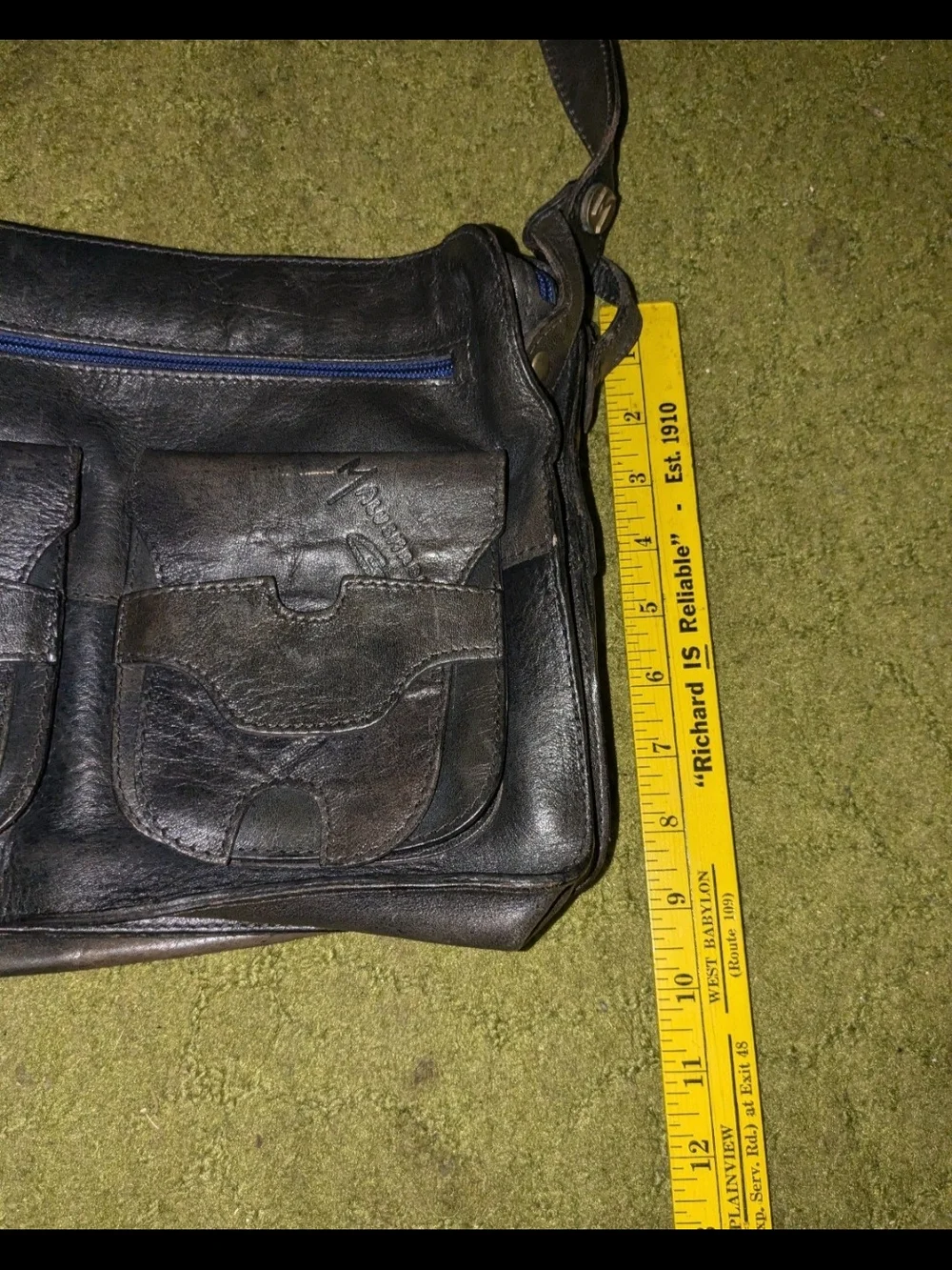 N/A crossbody zippered practical