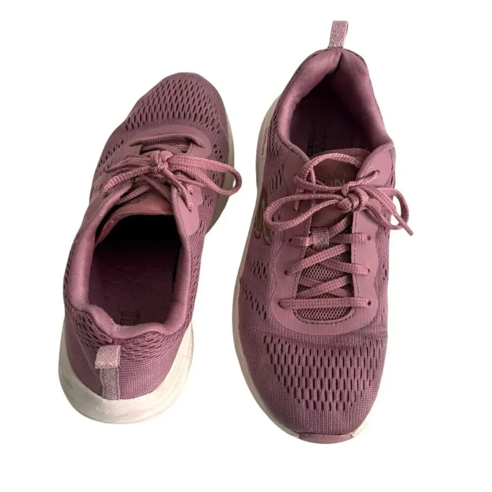 Skechers good size