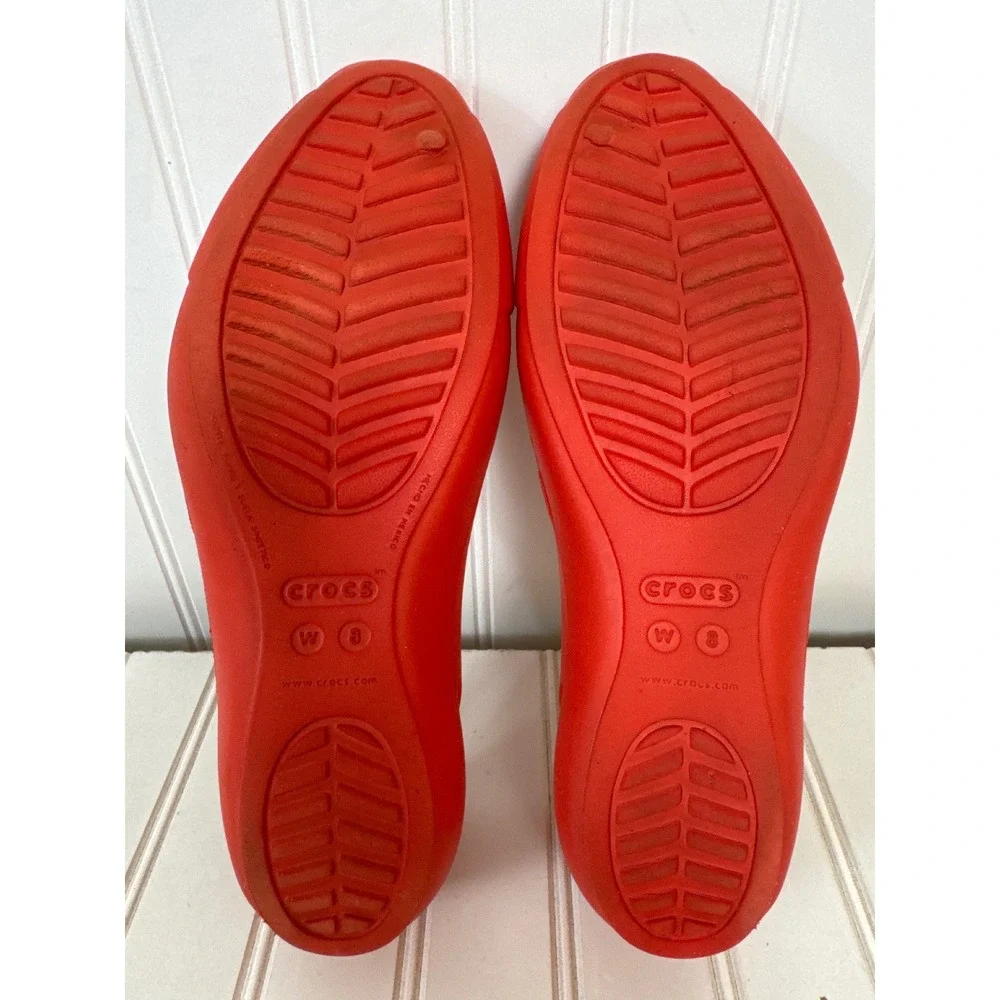 CROCS light surface