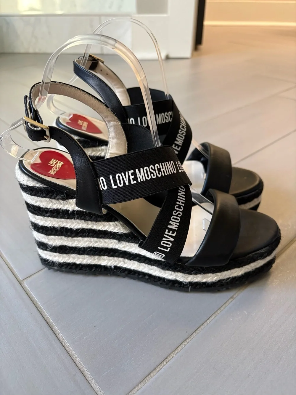 Love Moschino bold wedge