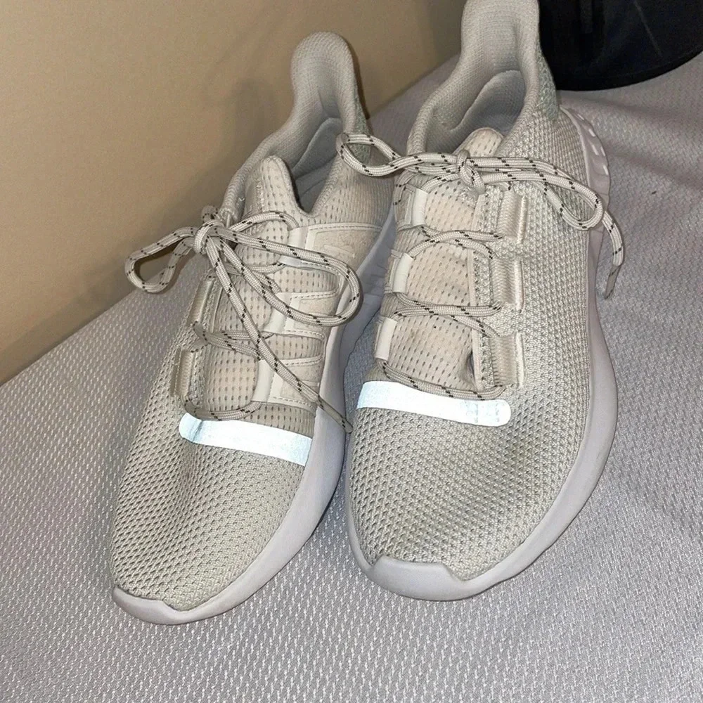 adidas tubular running