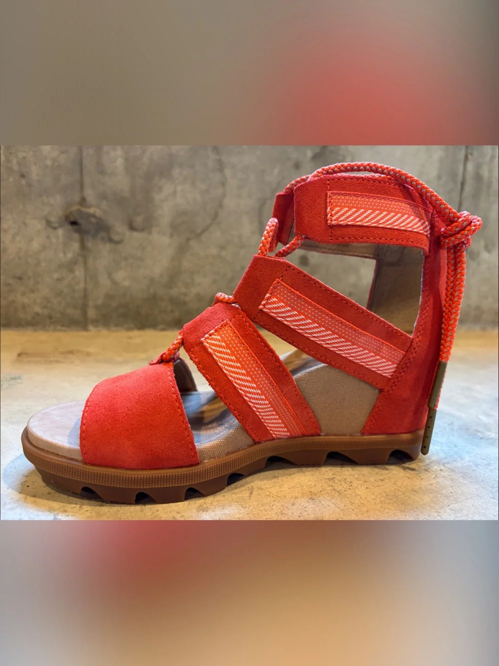 Sorel vibrant orange