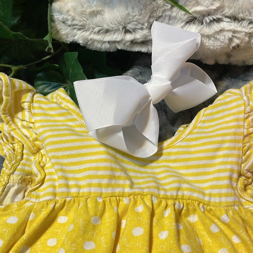 Old Navy and Carters 🌻2 baby