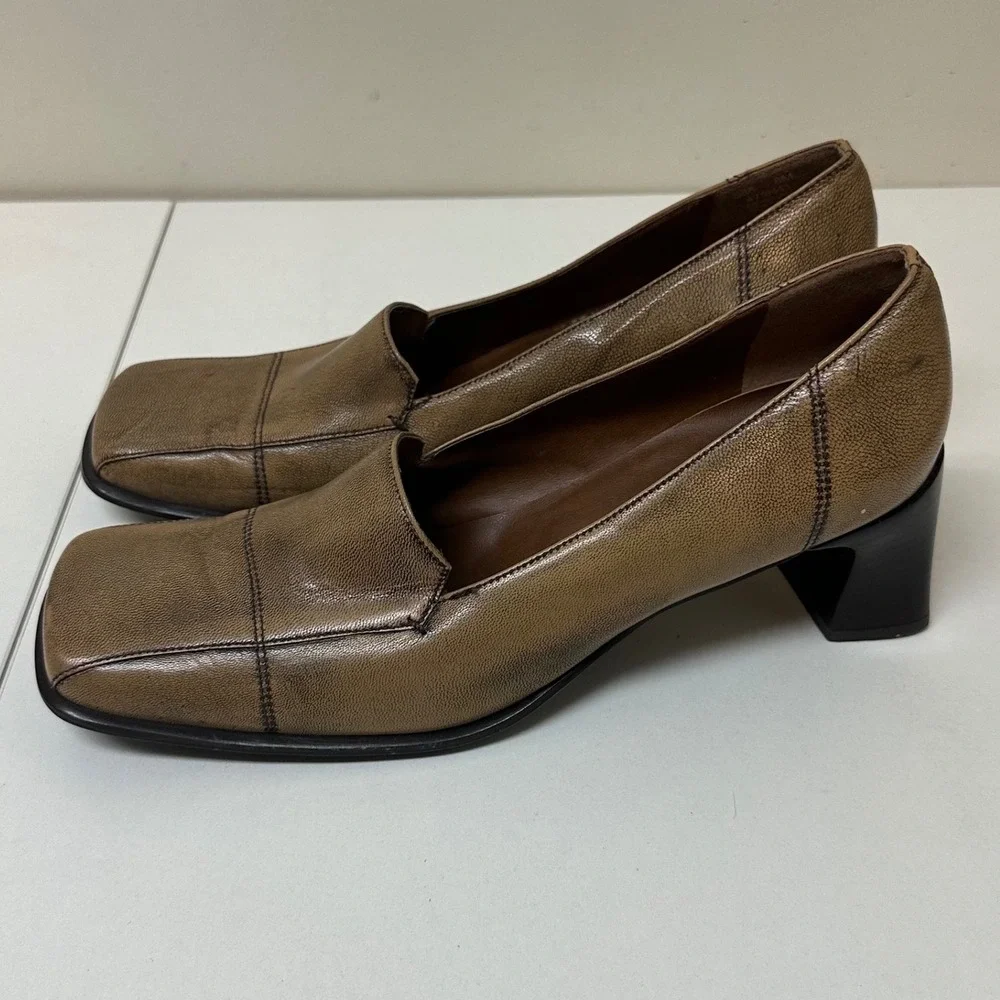 Naturalizer good preowned