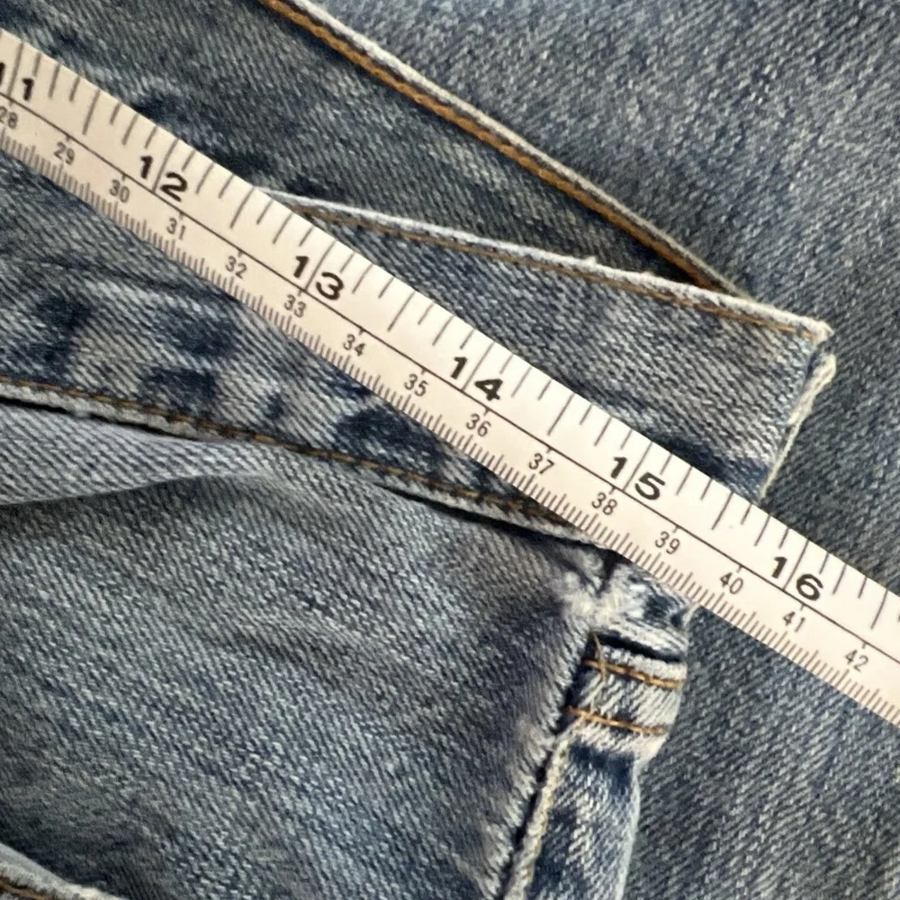 Levis timeless straight