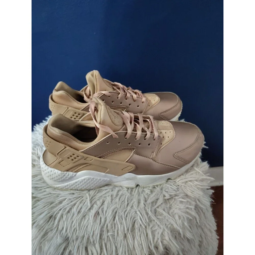 Nike Air Huarache Run Women's Size 9.5 Running Shoes Rose Beige