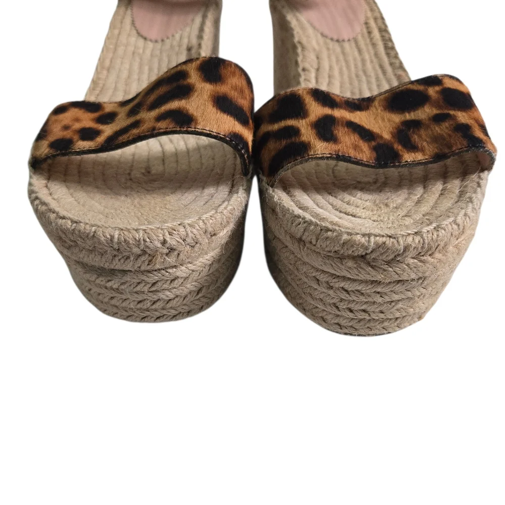 J. Crew step out