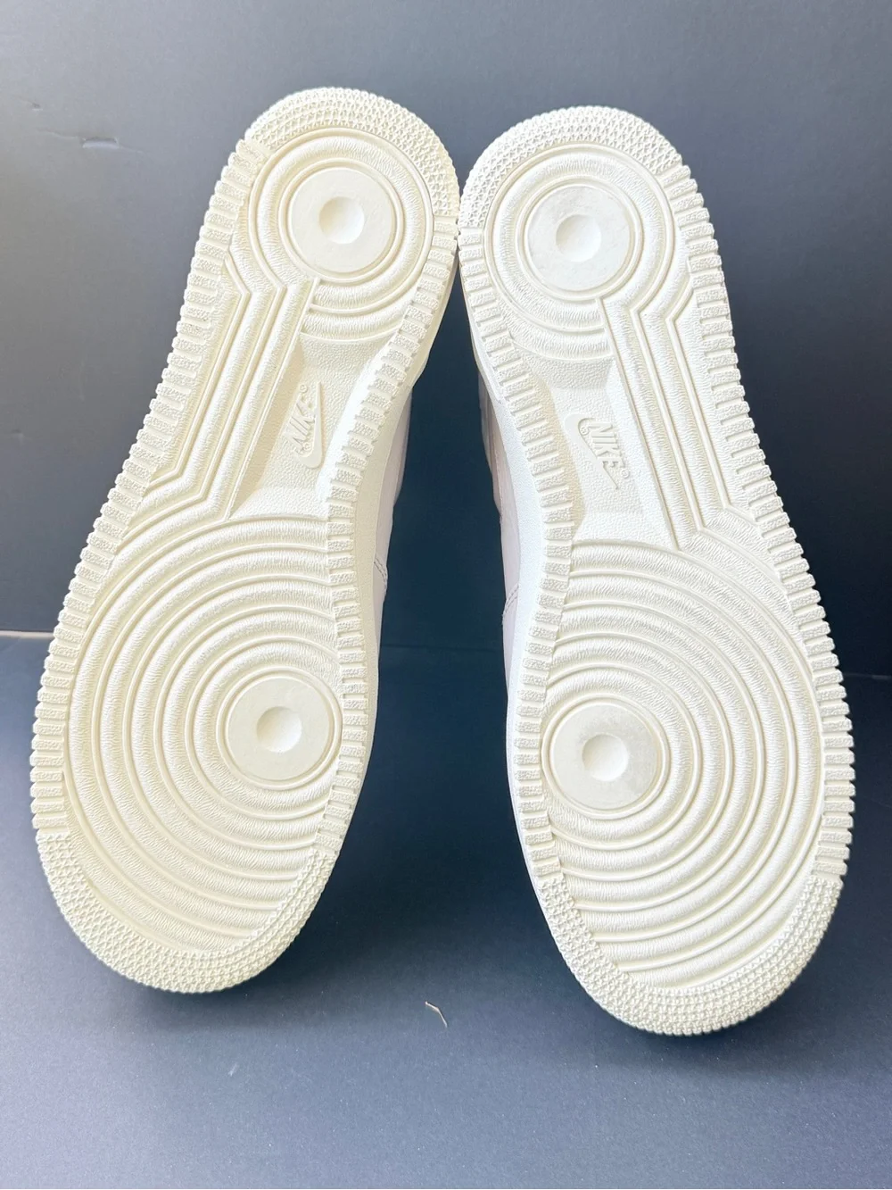 Nike *never worn