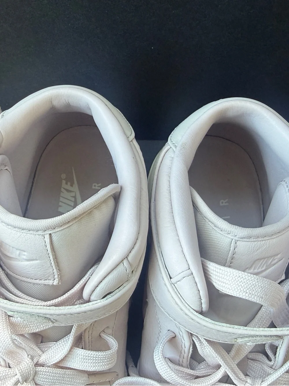 Nike *never worn