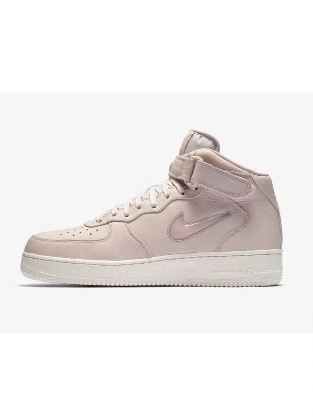 Nike *never worn