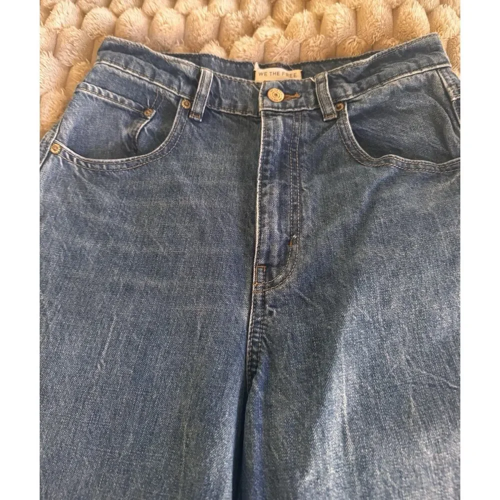 Free People waist laying