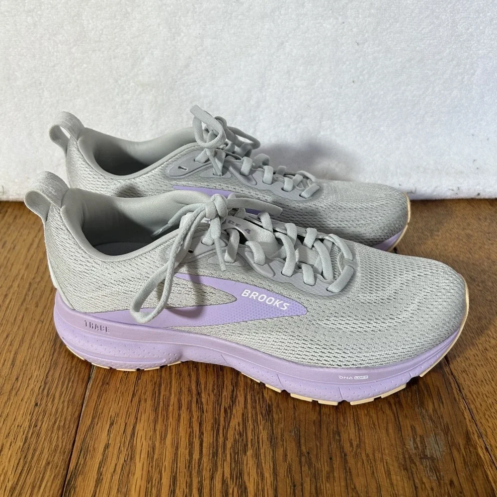 Brooks womens size