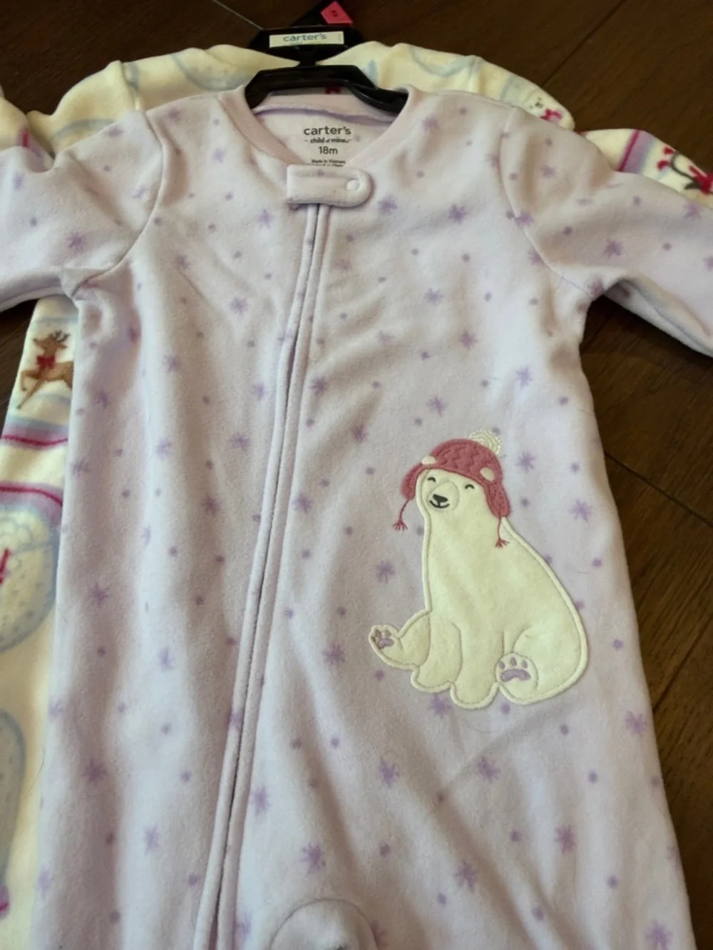 Carters set zip