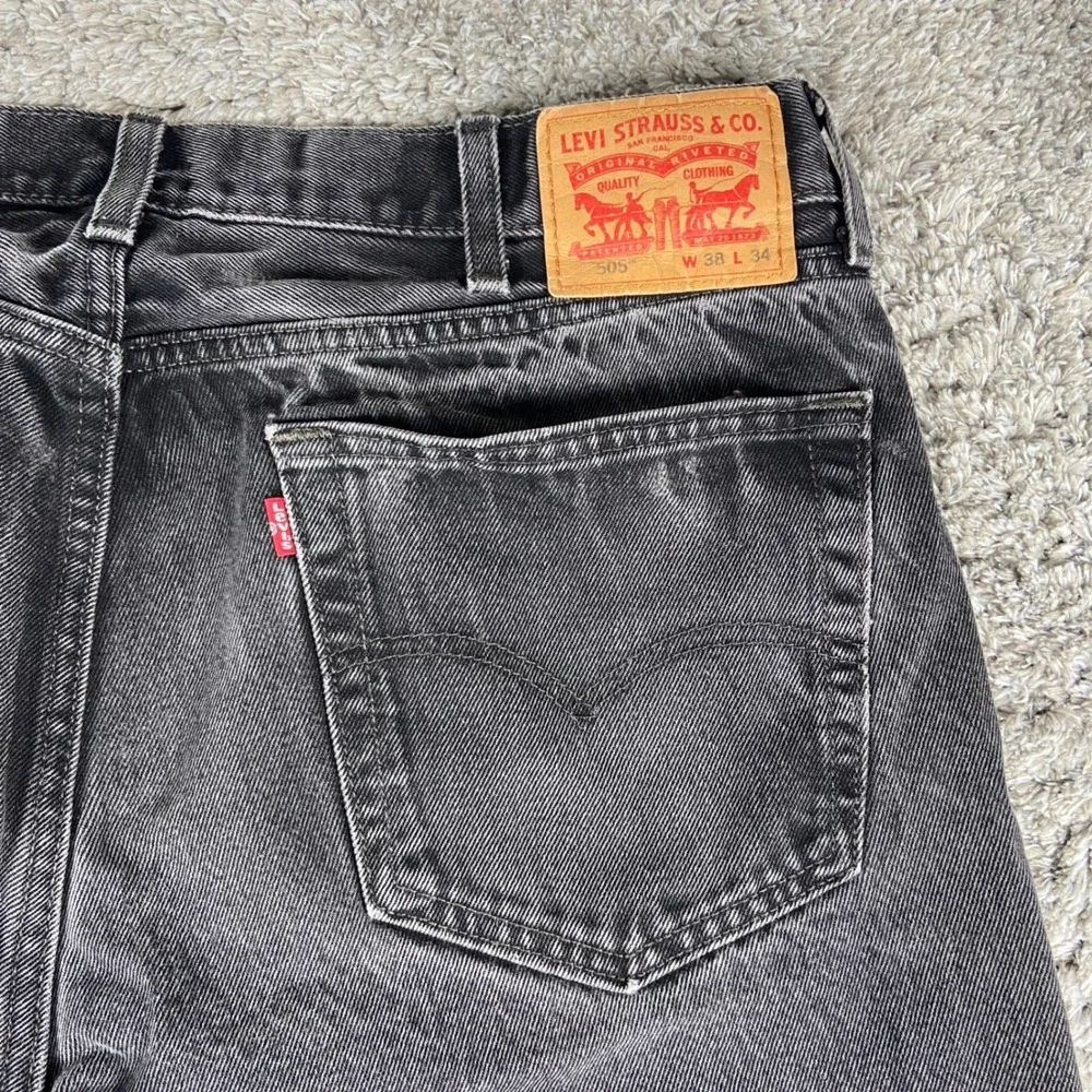 Levi's‎ 505 Jeans Mens 38x34 Black Denim Regular Fit Straight Leg Cotton Pants