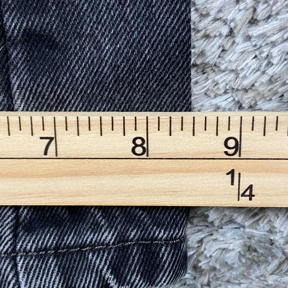 Levis measurements waist