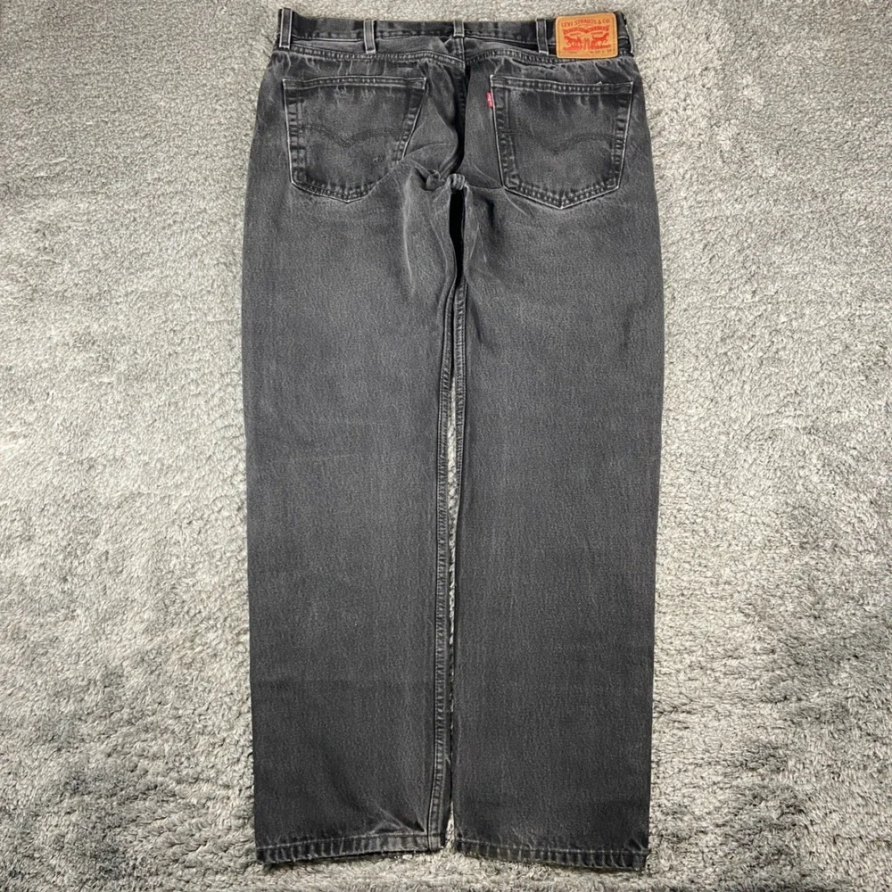 Levis measurements waist