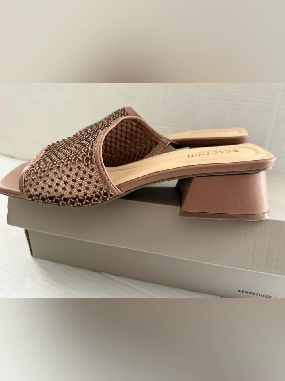 Kenneth Cole kenneth cole