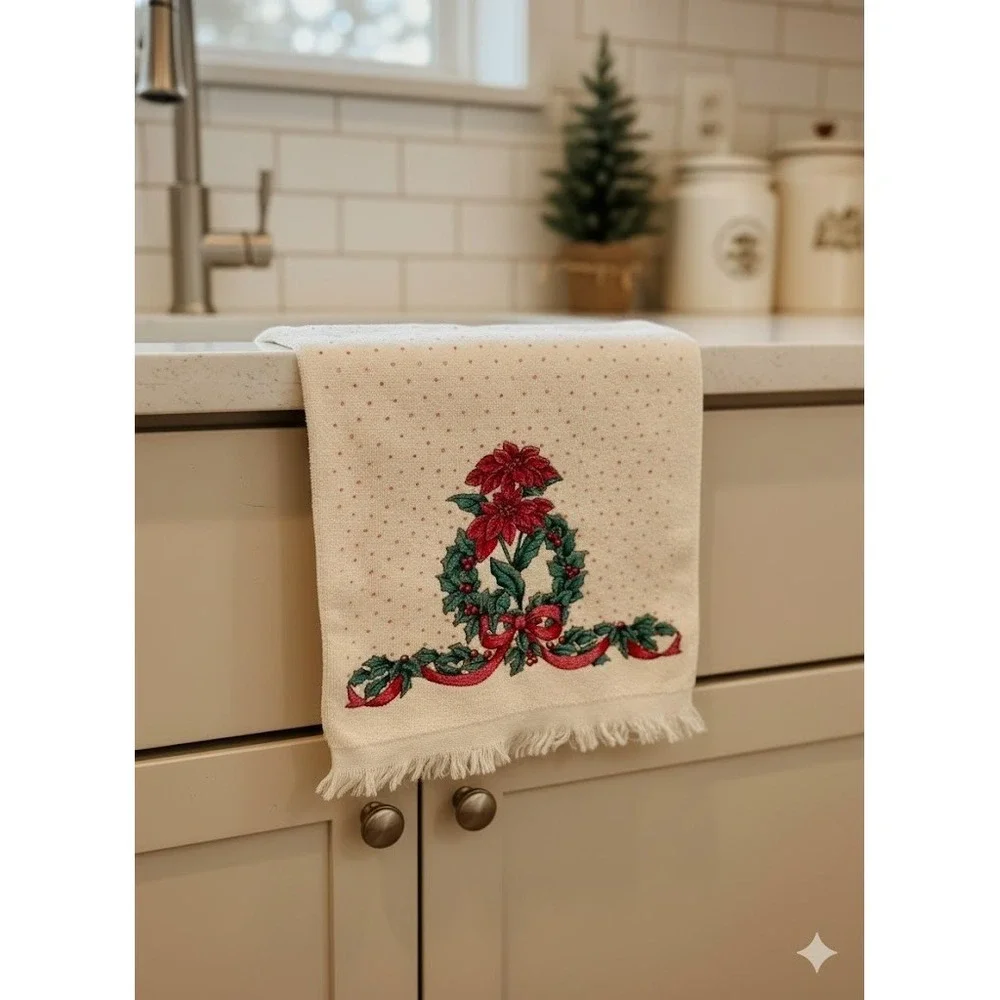 VTG Royal Terry B&D Christmas Hand Towel Poinsettia Wreath Fringe Cream Pink MCM