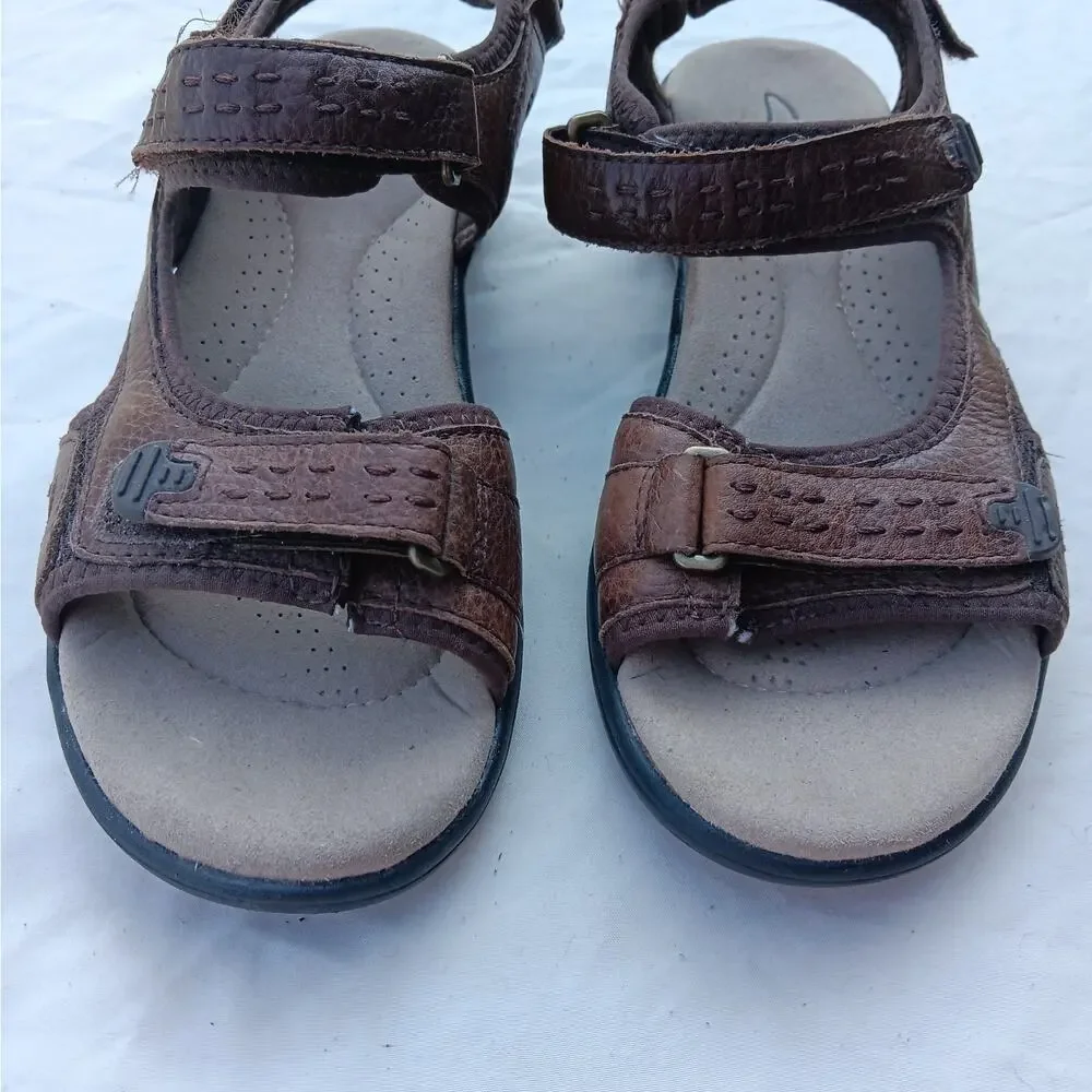 Clarks these sandals